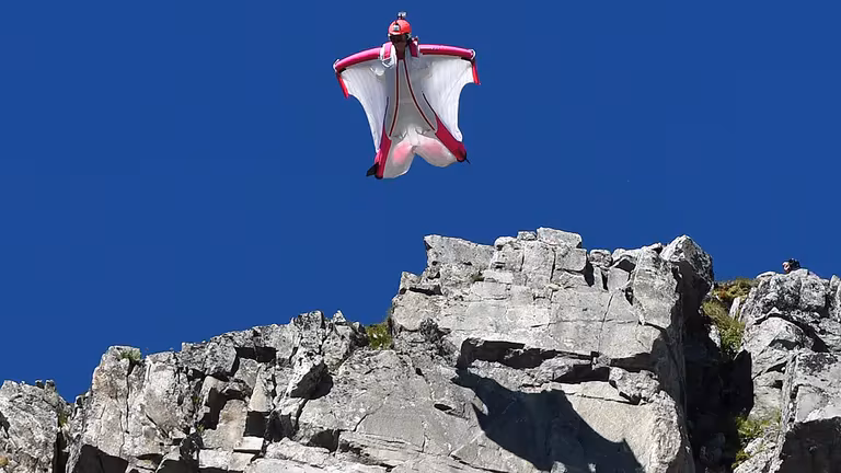 deporte extremo, paracaidismo, wingsuit