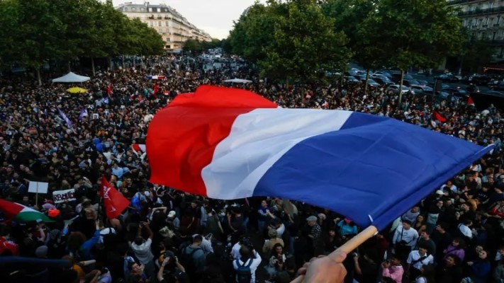 La Izquierda se impuso en las legislativas de Francia