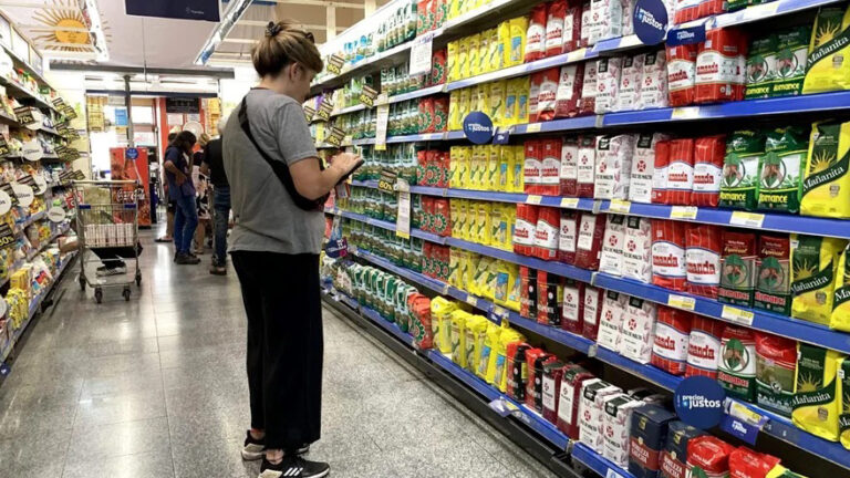 El consumo se derrumbó 15,5% en junio