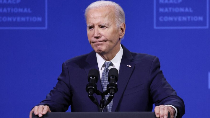 Legisladores demócratas piden que Biden decline su candidatura