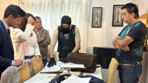 certificados, Gaiman, Médico