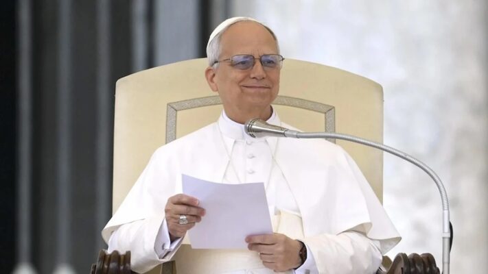 gira, León XIV, papa