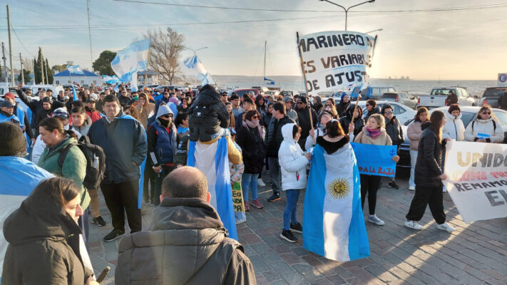 conflicto, Madryn, Marineros