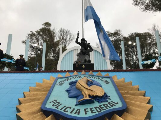 deber, Homenaje, Policía Federal Argentina