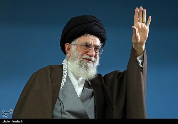Ali Khamenei, Irán