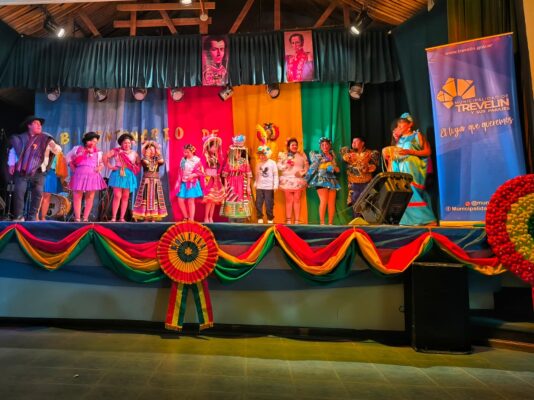 Bicentenario, bolivia, Trevelin