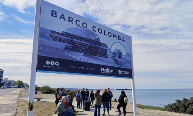 Madryn, Naufragios, turismo