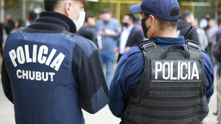 Chubut, policías, salarios