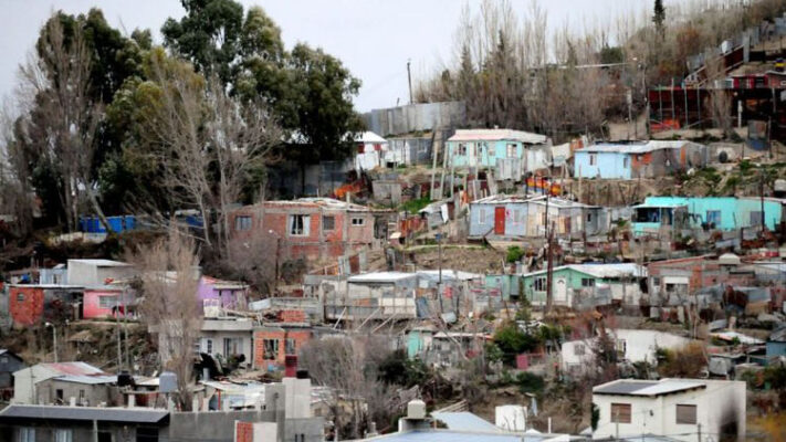comodoro, pobreza, trelew