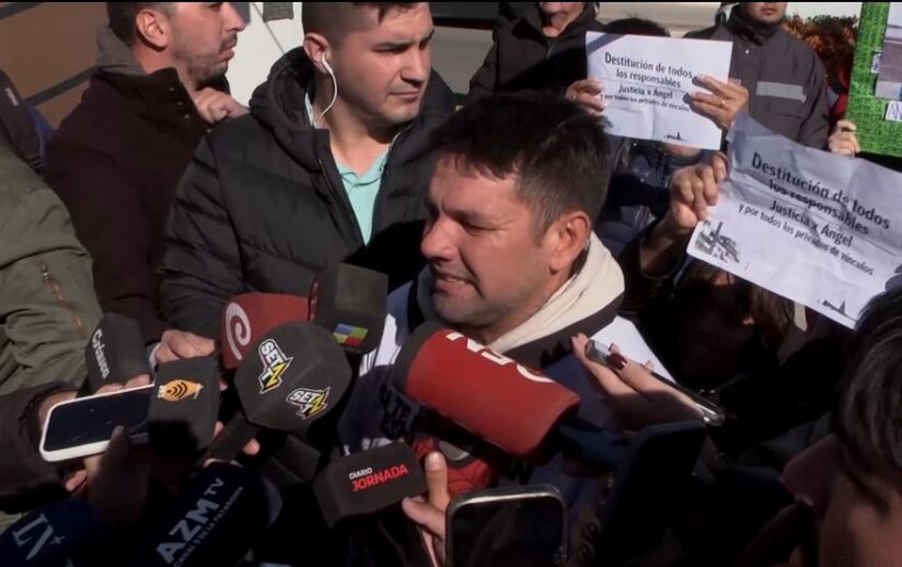 El padre le gritó “asesinos mataron a mi hijo” a los detenidos