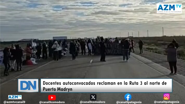 Docentes autoconvocados reclaman en la Ruta 3 al norte de Puerto Madryn